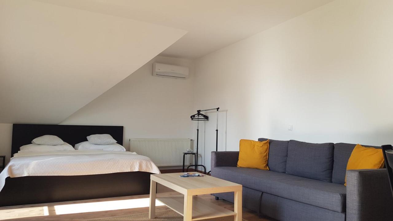 גיולה Vegvar Delux Apartman מראה חיצוני תמונה